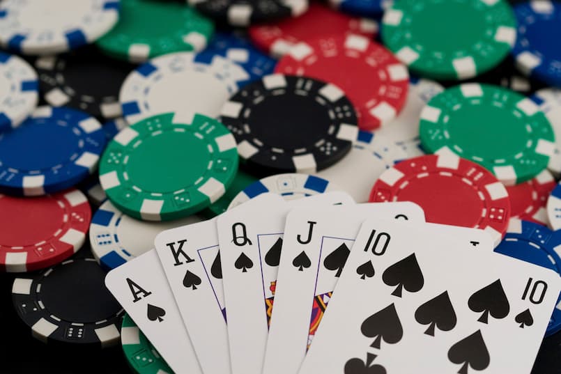 Tổng hợp các thuật ngữ trong poker về vị trí trên bàn chơi